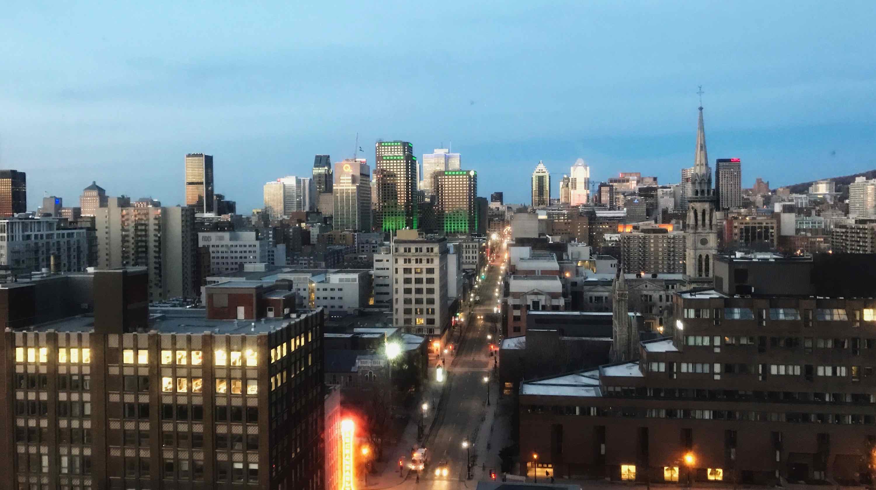 Belle vue sur Montréal de nuit