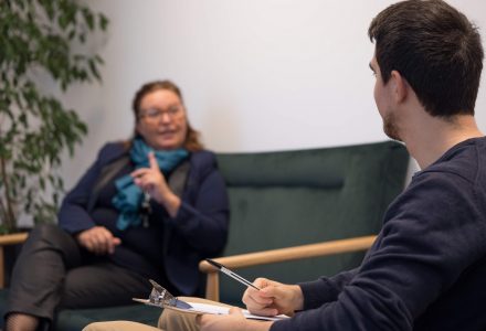 UX Researcher en entretien usager UX Researcher en entretien usager