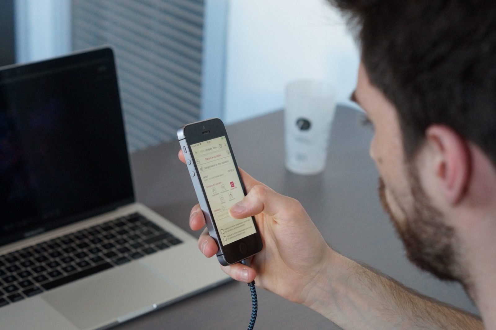 L'UX writer peut écrir très court, comme pour les boutons d'action des interfaces.