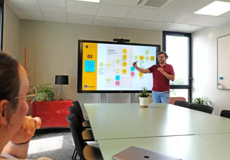 Nicolas élaboration d'une stratégie avec des collaborateurs