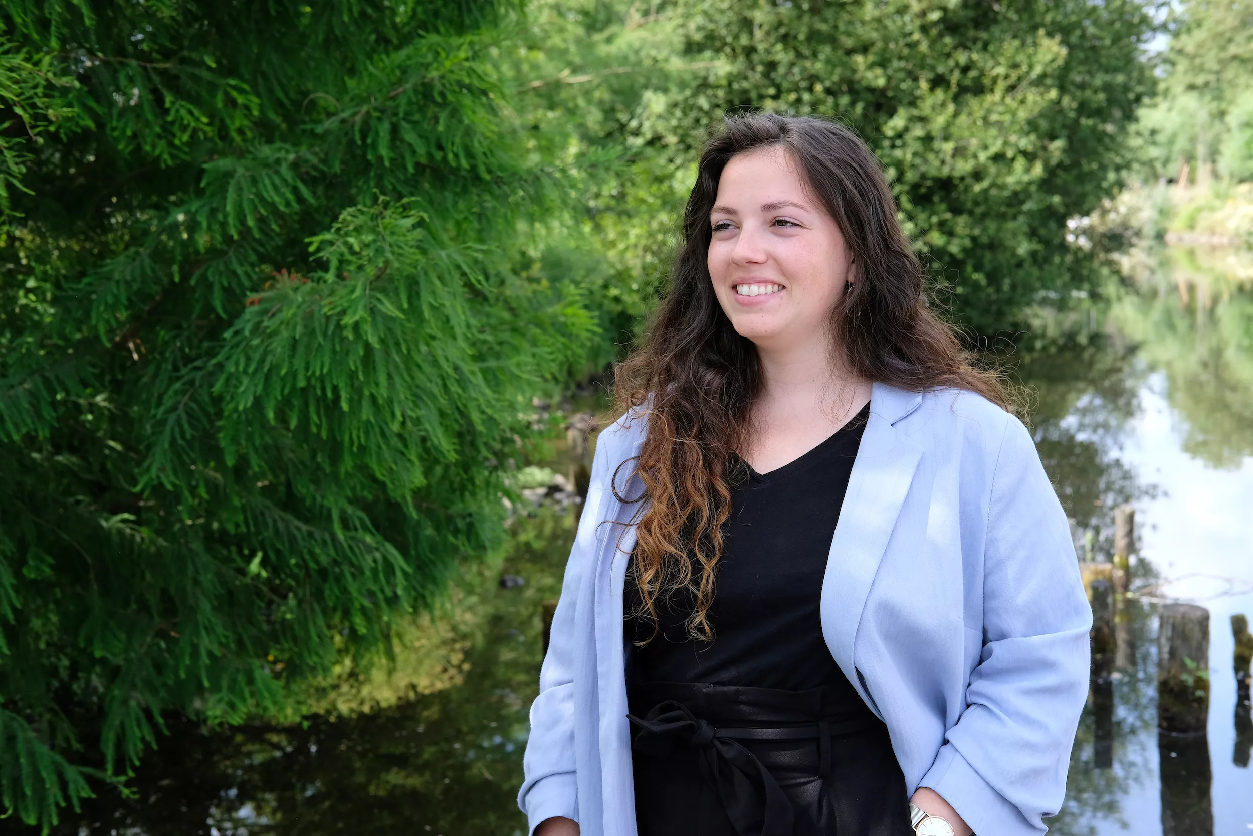 Ynès Aubry, chargée de communication de Lunaweb